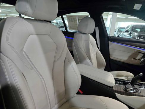 Used 2023 BMW 540i xDrive w/ M Sport Package AWD/4WD image 11