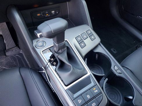 New 2026 Kia Sportage SX FWD image 17