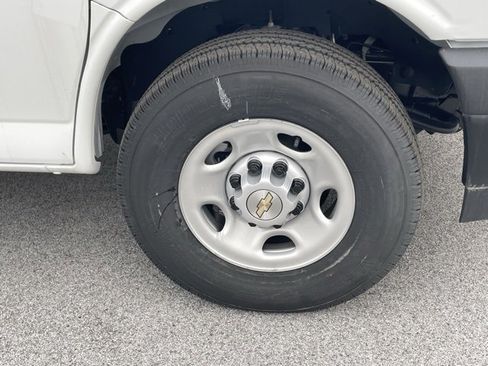 New 2025 Chevrolet Express 2500 Work Van w/ Driver Convenience Package image 15