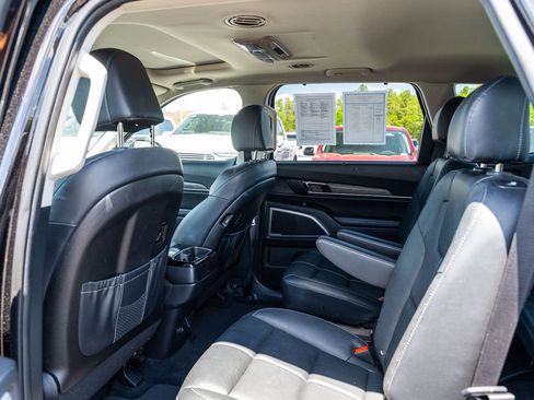 Used 2022 Kia Telluride EX w/ EX Premium Package AWD/4WD image 19