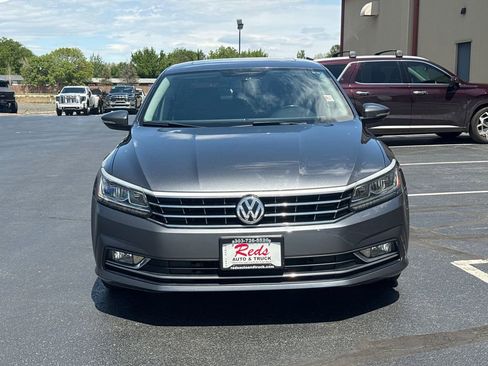 Used 2018 Volkswagen Passat 2.0T SE FWD image 56