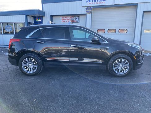 Used 2017 Cadillac XT5 Luxury w/ Driver Awareness Package image 8