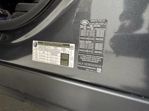 Used 2024 Land Rover Range Rover Autobiography image 37