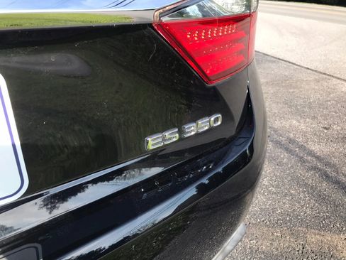 Used 2013 Lexus ES 350 w/ Luxury Pkg FWD image 43