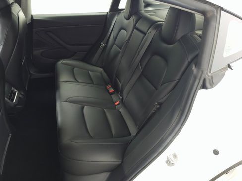 Used 2019 Tesla Model 3 Performance image 30