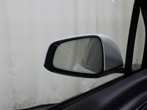 Used 2024 Tesla Model X Plaid image 16