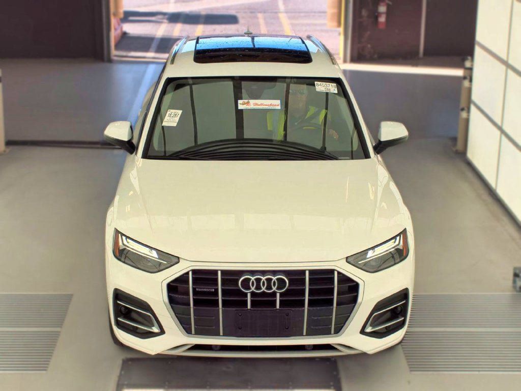 Used 2021 Audi Q5 2.0T Premium AWD/4WD image 3