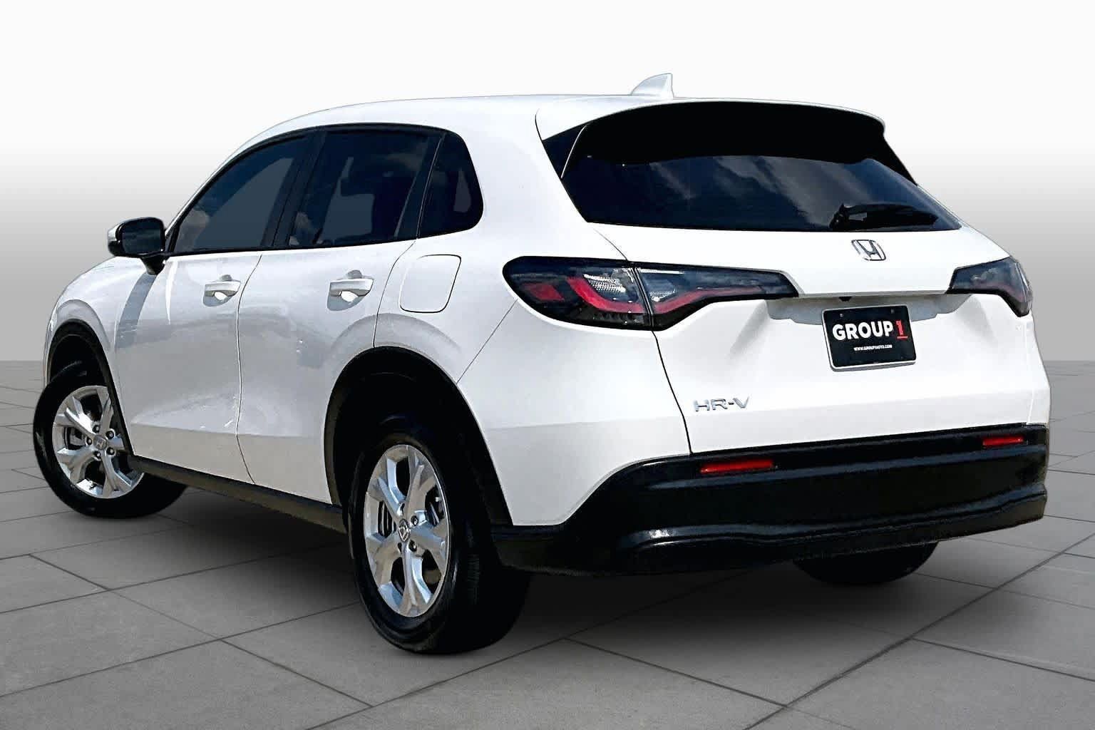 Used 2025 Honda HR-V LX image 12