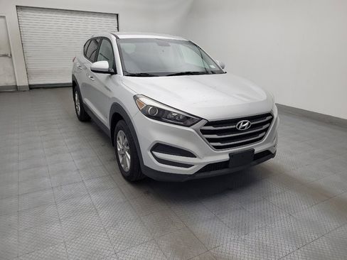 Used 2018 Hyundai Tucson SE image 13