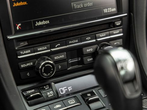 Certified 2014 Porsche 911 Turbo S image 31