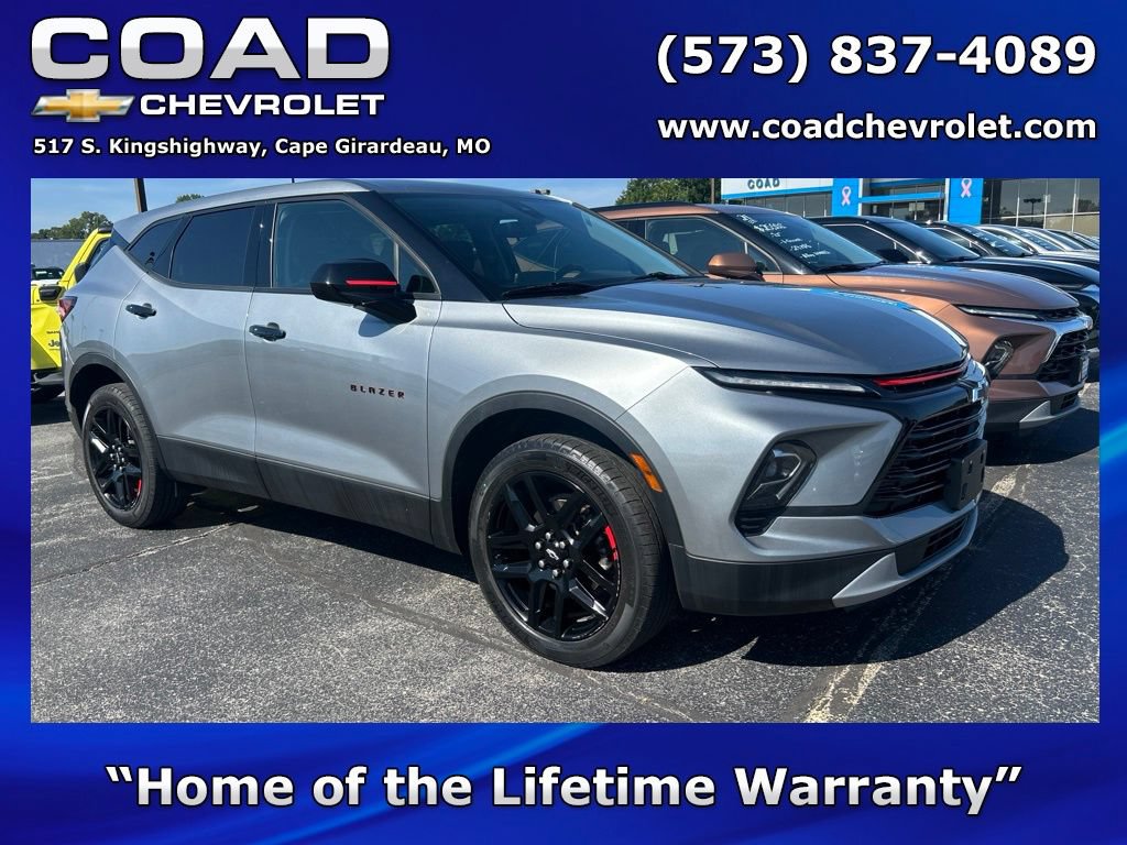 Used 2024 Chevrolet Blazer LT w/ Redline Edition FWD image 1