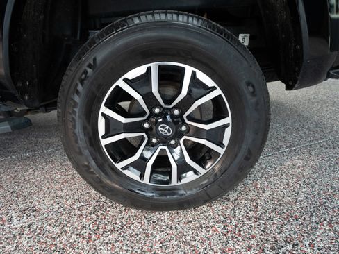 Used 2023 Toyota Tacoma TRD Sport image 28