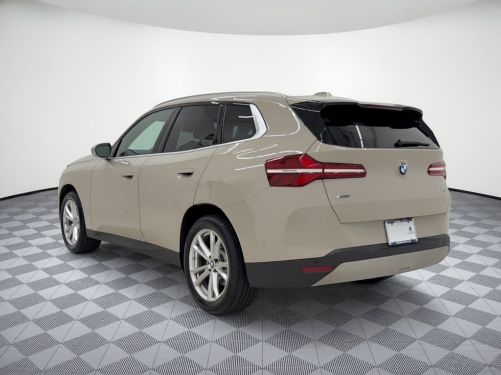 Certified 2025 BMW X3 xDrive30i w/ Premium Package AWD/4WD image 3