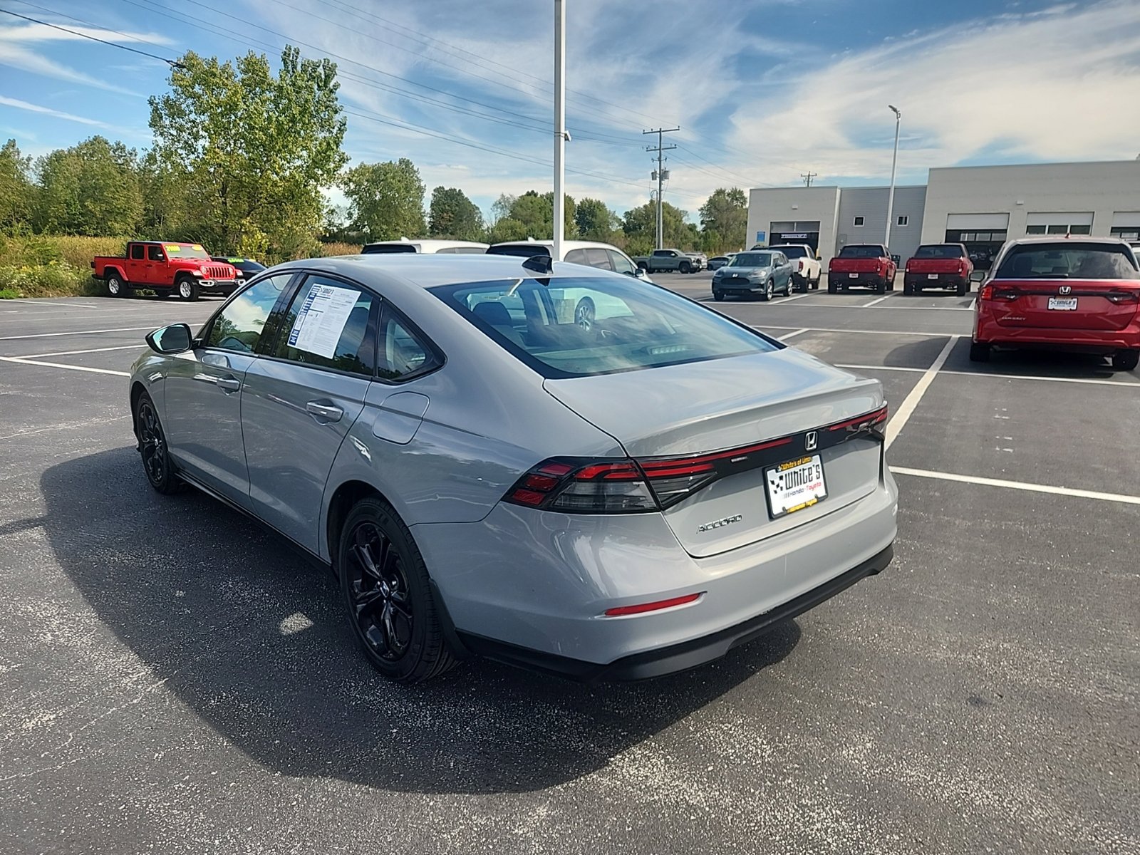 Used 2025 Honda Accord SE image 4