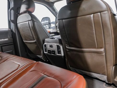 Used 2022 Ford F250 King Ranch w/ King Ranch Ultimate Package AWD/4WD image 36