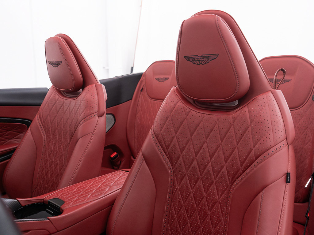 Used 2025 Aston Martin DB12 Convertible RWD image 24