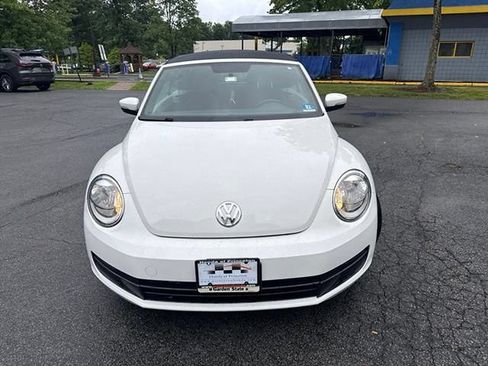 Used 2014 Volkswagen Beetle 2.5 FWD image 2