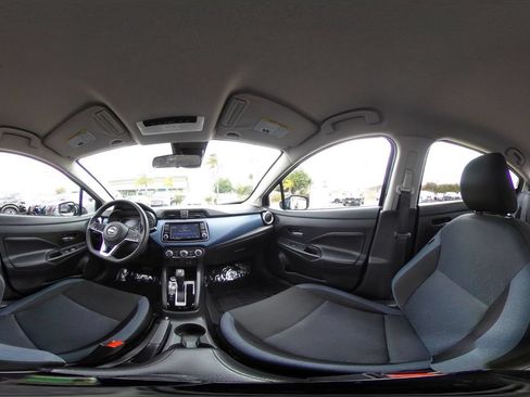 Used 2025 Nissan Versa SV FWD image 42