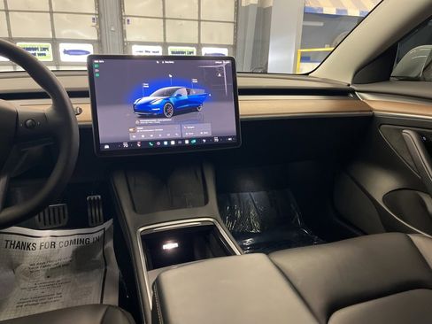 Used 2022 Tesla Model 3 Performance image 20