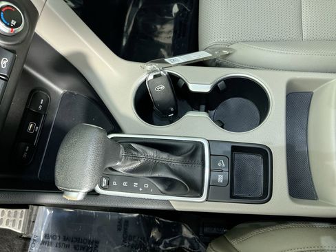 Used 2022 Kia Sportage Nightfall Edition image 22