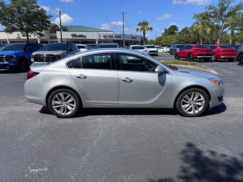 Used 2016 Buick Regal FWD image 4