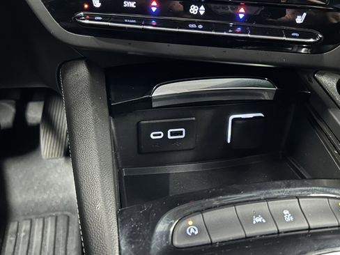 Used 2022 Buick Envision Preferred image 29