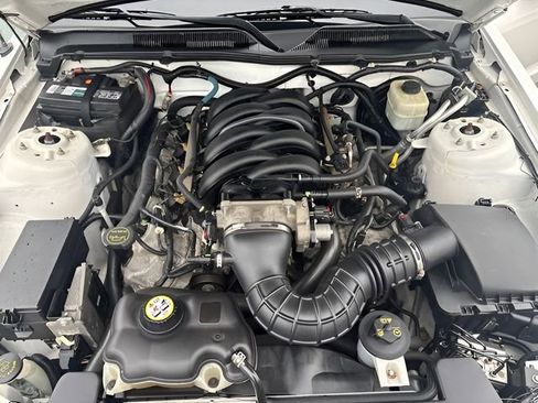 Used 2007 Ford Mustang GT RWD image 32