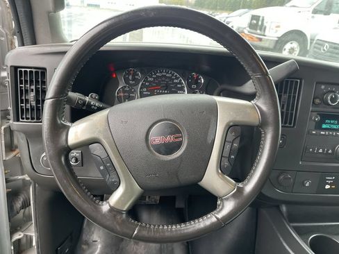 Used 2016 GMC Savana 2500 RWD image 5