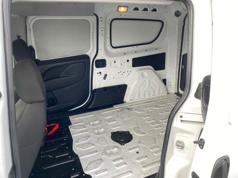 Used 2022 RAM ProMaster City Tradesman FWD image 13
