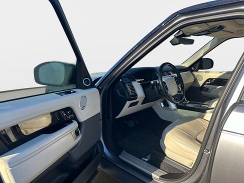 Used 2020 Land Rover Range Rover HSE image 12