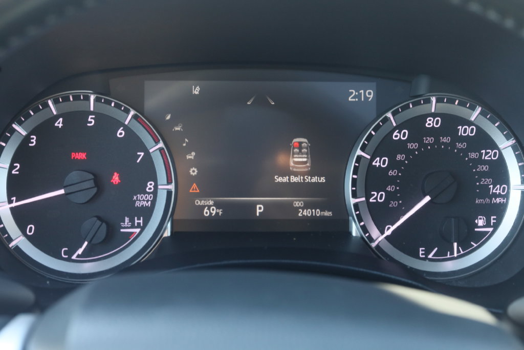 Used 2023 Toyota Highlander XLE AWD/4WD image 43
