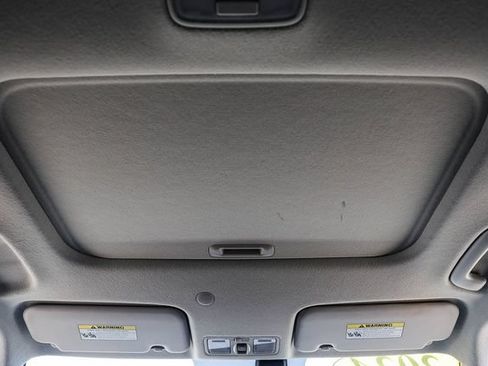 Certified 2024 Hyundai Venue SEL FWD image 19