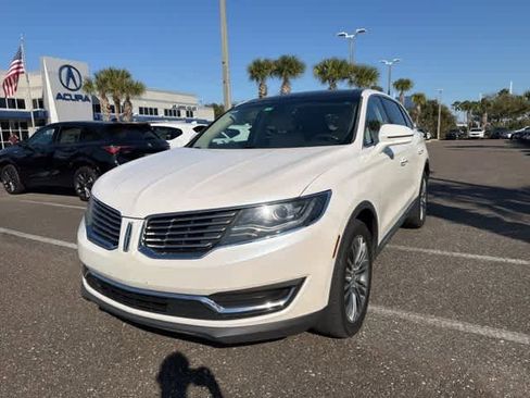 Used 2017 Lincoln MKX Reserve w/ Lincoln MKX Climate Package image 2