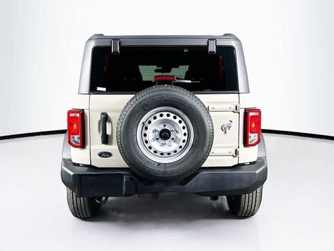 New 2025 Ford Bronco Base image 5