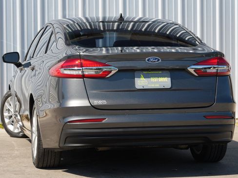 Used 2019 Ford Fusion SE image 5