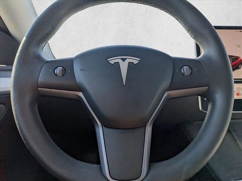 Used 2023 Tesla Model Y Long Range image 15