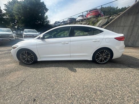 Used 2017 Hyundai Elantra Sport w/ Sport Premium Package 06 FWD image 3