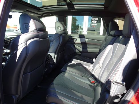 Used 2024 Acura MDX A-Spec image 14