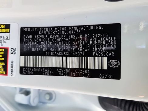 Used 2025 Toyota Camry SE FWD image 26