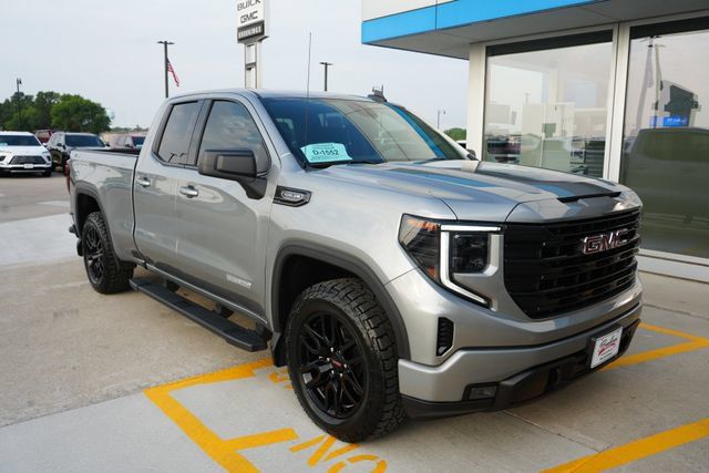 Used 2025 GMC Sierra 1500 Elevation AWD/4WD image 30