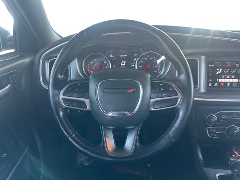 Used 2021 Dodge Charger SXT w/ Leather Interior Group RWD image 12