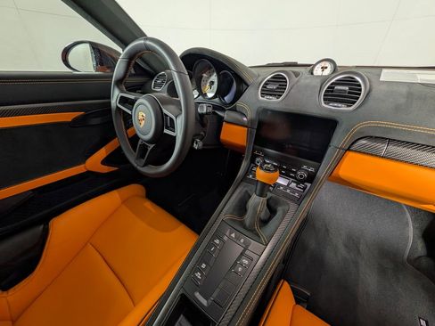 Certified 2025 Porsche 718 Cayman GT4 RS RWD image 19