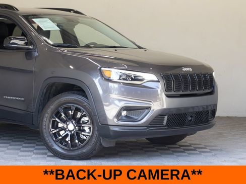 Used 2022 Jeep Cherokee Latitude Lux AWD/4WD image 3