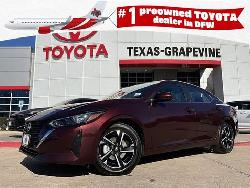 Used 2025 Nissan Sentra SV image 1