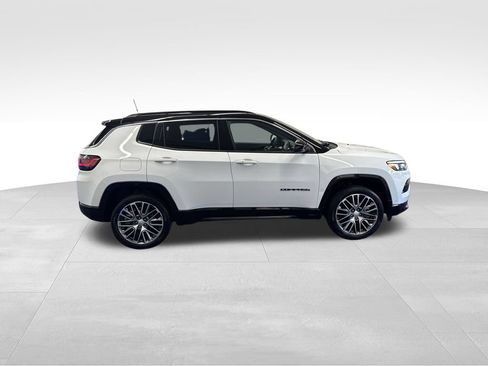 Used 2023 Jeep Compass Limited w/ Elite Group AWD/4WD image 8