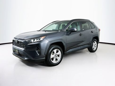 Used 2019 Toyota RAV4 XLE image 3