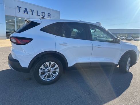 New 2026 Ford Escape Active image 15