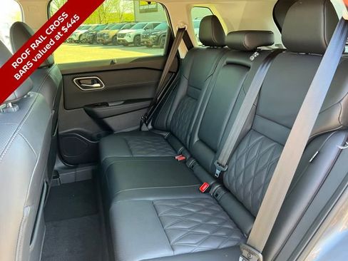 New 2026 Nissan Rogue Platinum w/ Platinum Premium Package AWD/4WD image 4