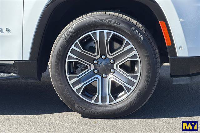 Used 2024 Jeep Wagoneer Series II w/ Flexible Seating Group RWD image 35