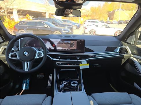 New 2026 BMW X5 M60i w/ Executive Package AWD/4WD image 17